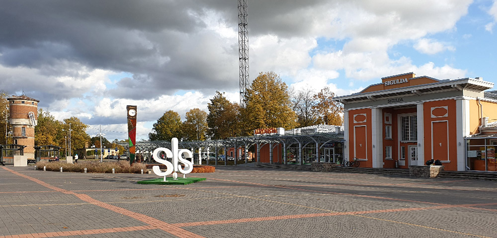 Bahnhofplatz in Sigulda - Lettland