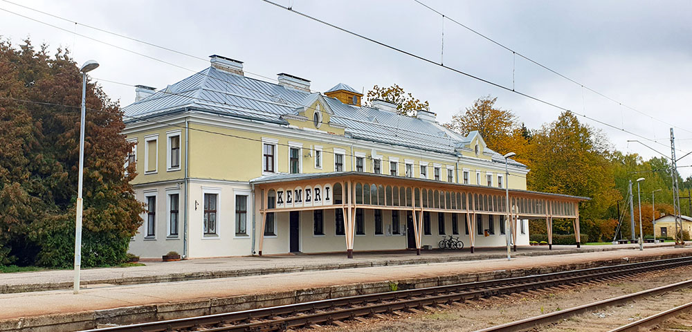 Bahnhof Kemeri in Lettland