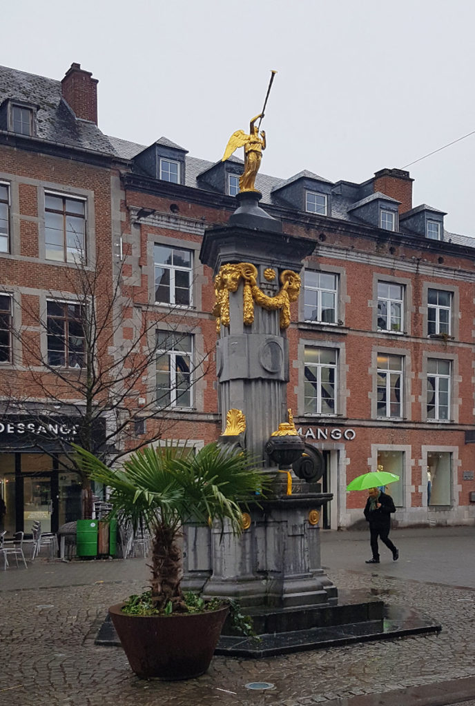 Belgien Wallonie Namur Sehenswürdigkeiten Place de l'Ange