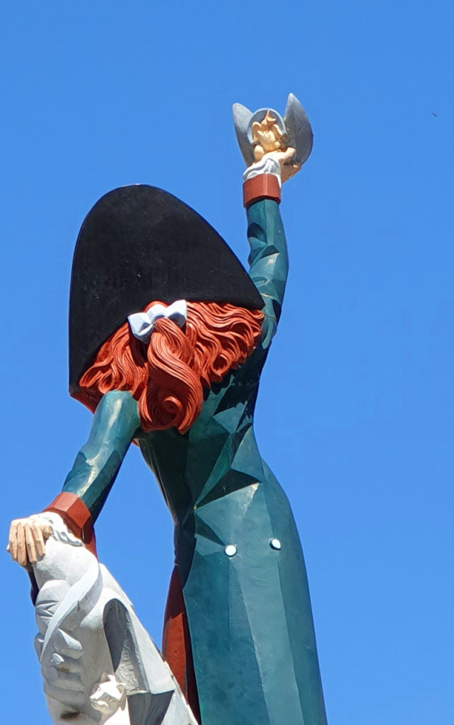 Frankreich Auxerre Statue Cadet Rouselle