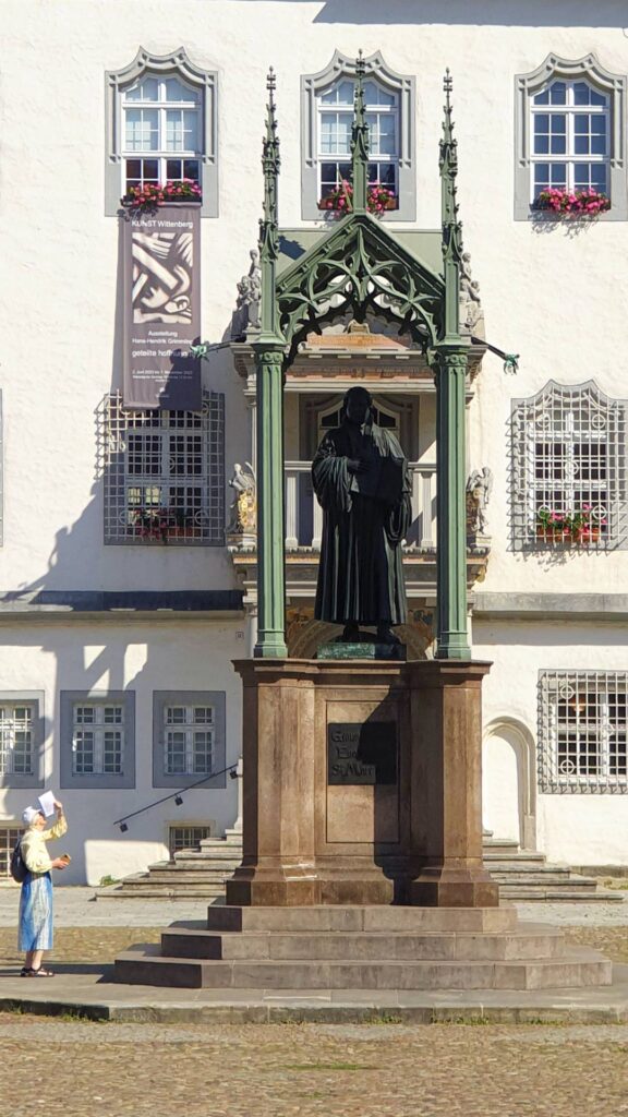 Lutherstadt Wittenberg Luther Statue