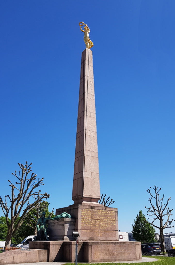 Städtereise Luxemburg - Denkmal Gëlle Fra (Goldene Frau)