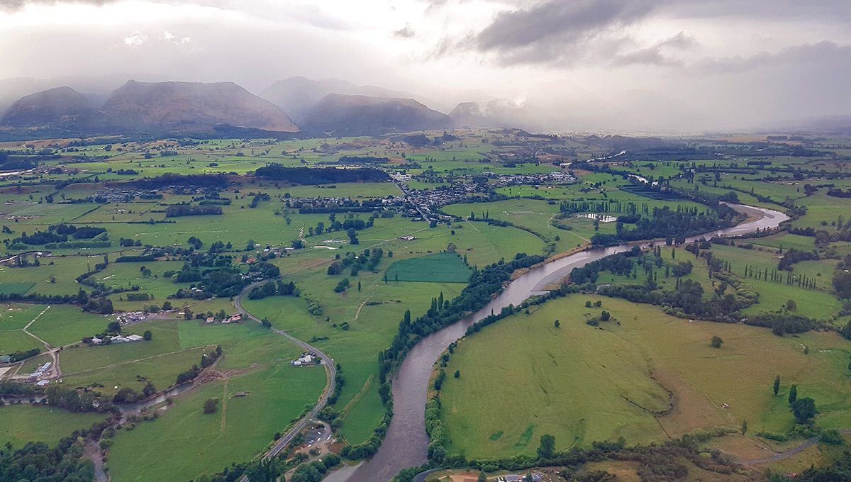 Aussicht aus dem Flugzeug über Takaka