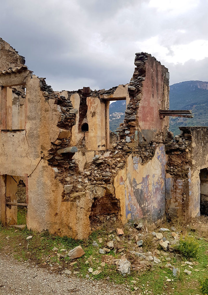 Sardinien Rundreise Roadtrip Reisetipps Sehenswürdigkeit Ruine Gairo Vecchio