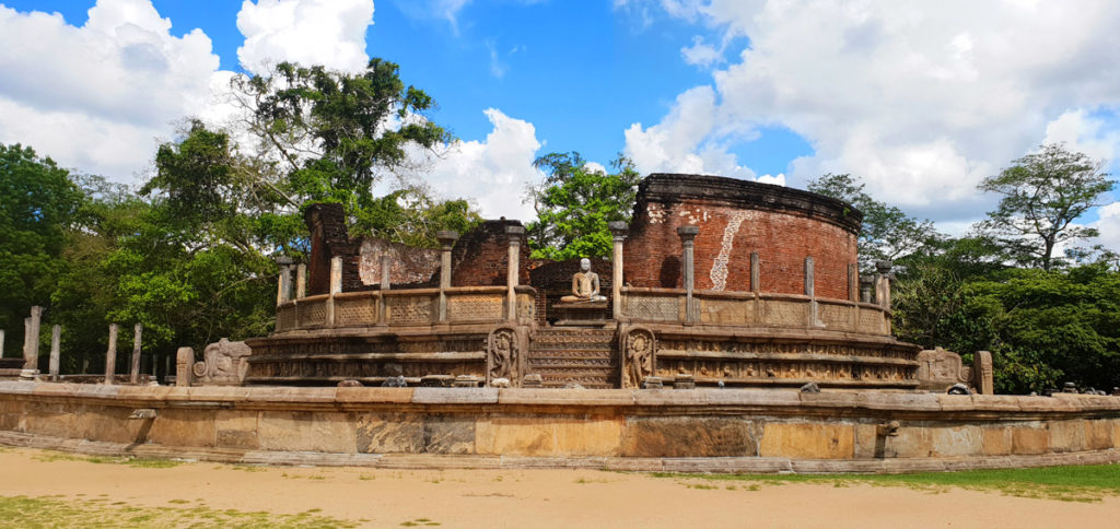 Sri Lanka Polonnaruwa Vatadage