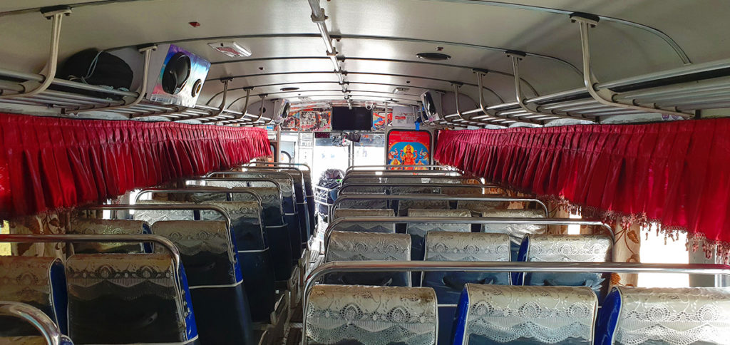 Sri Lanka Reisetipps Bus innen